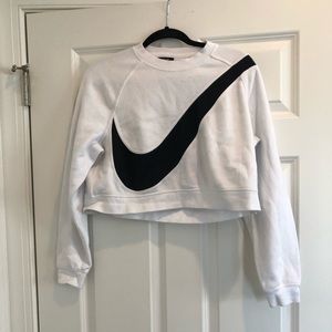 Nike fleece cropped sweatshirt